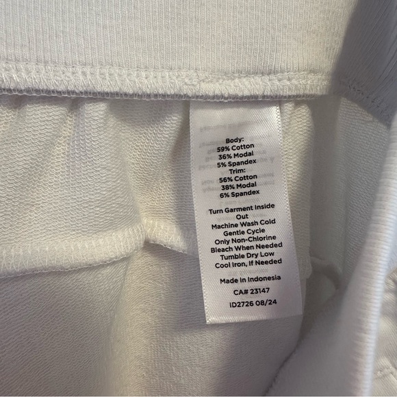 Talbots MODAL White  FRENCH TERRY WIDE CROP PANTS Size Medium petite - Picture 6 of 6